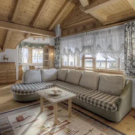 Alexander Mountain-lodge *